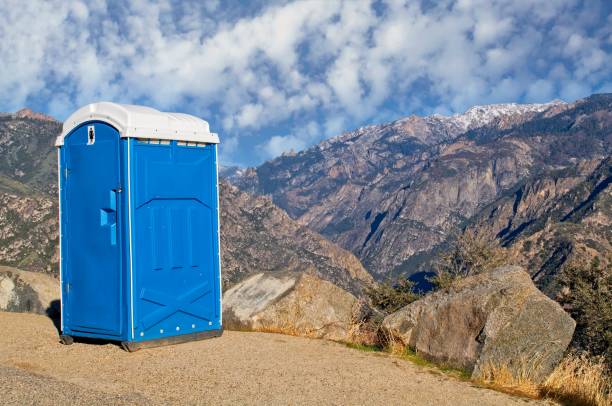 Best Portable toilet rental cost  in Fremont, MI