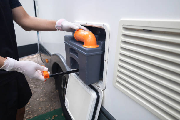 Best Porta potty delivery and setup  in Fremont, MI